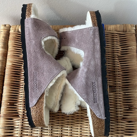 Free People x Birkenstock Arizona Shearling Suede Leather Sandals Sz 7 NWT - Picture 7 of 15
